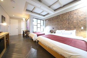 Deluxe Twin Room, Multiple Beds | Free WiFi, bed sheets