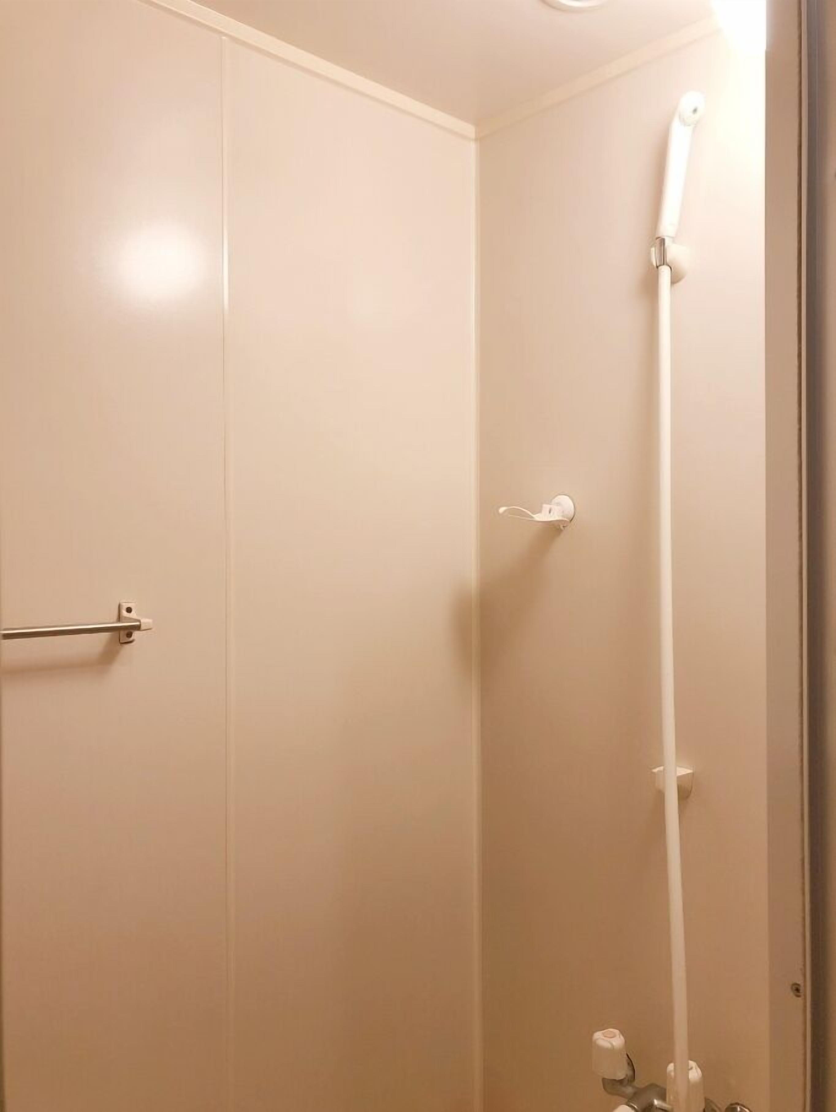 separate bathtub and shower, deep-soaking bathtub, free toiletries