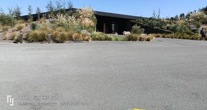 SPACIOUS METHVEN CRASH PAD