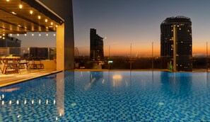 Outdoor pool, sun loungers