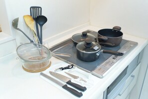 Private kitchen - Soshigaya Apartment (Tokyo)