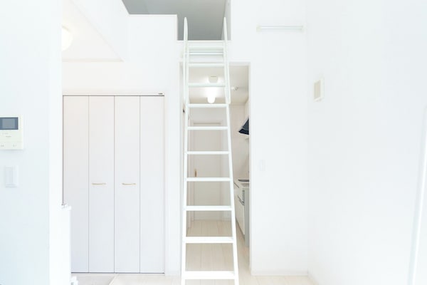 Eenvoudig appartement (with Loft #202) | 1 slaapkamer, een strijkplank/strijkijzer, gratis wifi, beddengoed