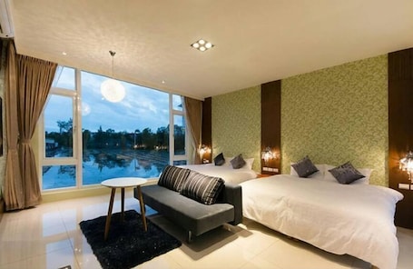 Ropa de cama de alta calidad, cubrecamas y escritorio