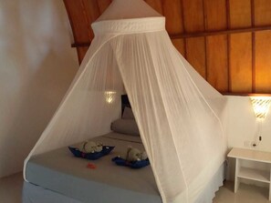 Premium bedding, Select Comfort beds, minibar, in-room safe - Ings Garden (Gili Air)
