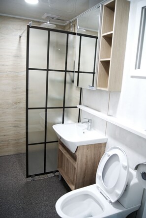 Bathroom - Namubyeol (Gapyeong)