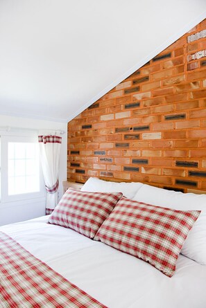 Duplex | Desk, free WiFi - Namubyeol (Gapyeong)