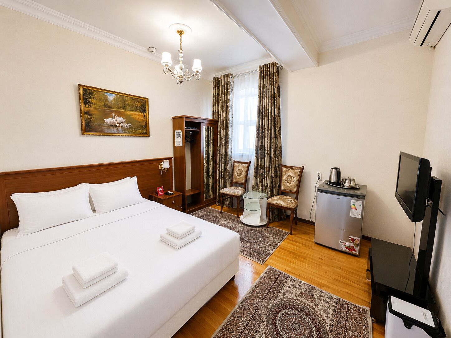 Standard Double Room, 1 King Bed | Premium bedding, desk, laptop workspace, blackout drapes