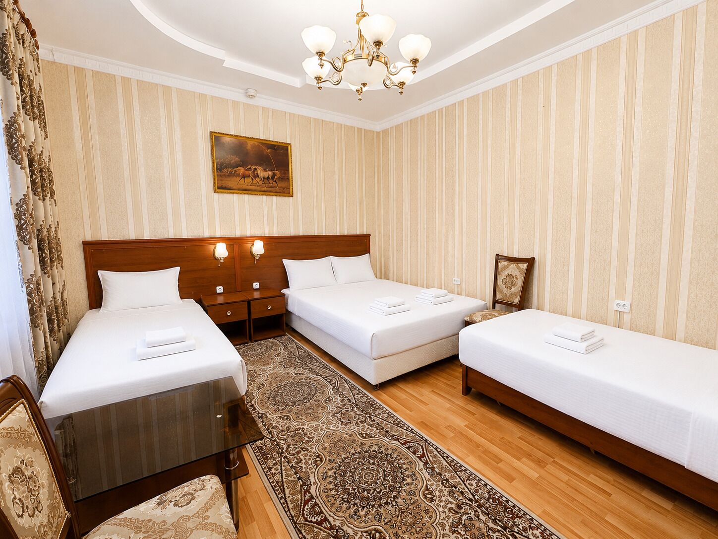 Foto - Sarbon Hotel