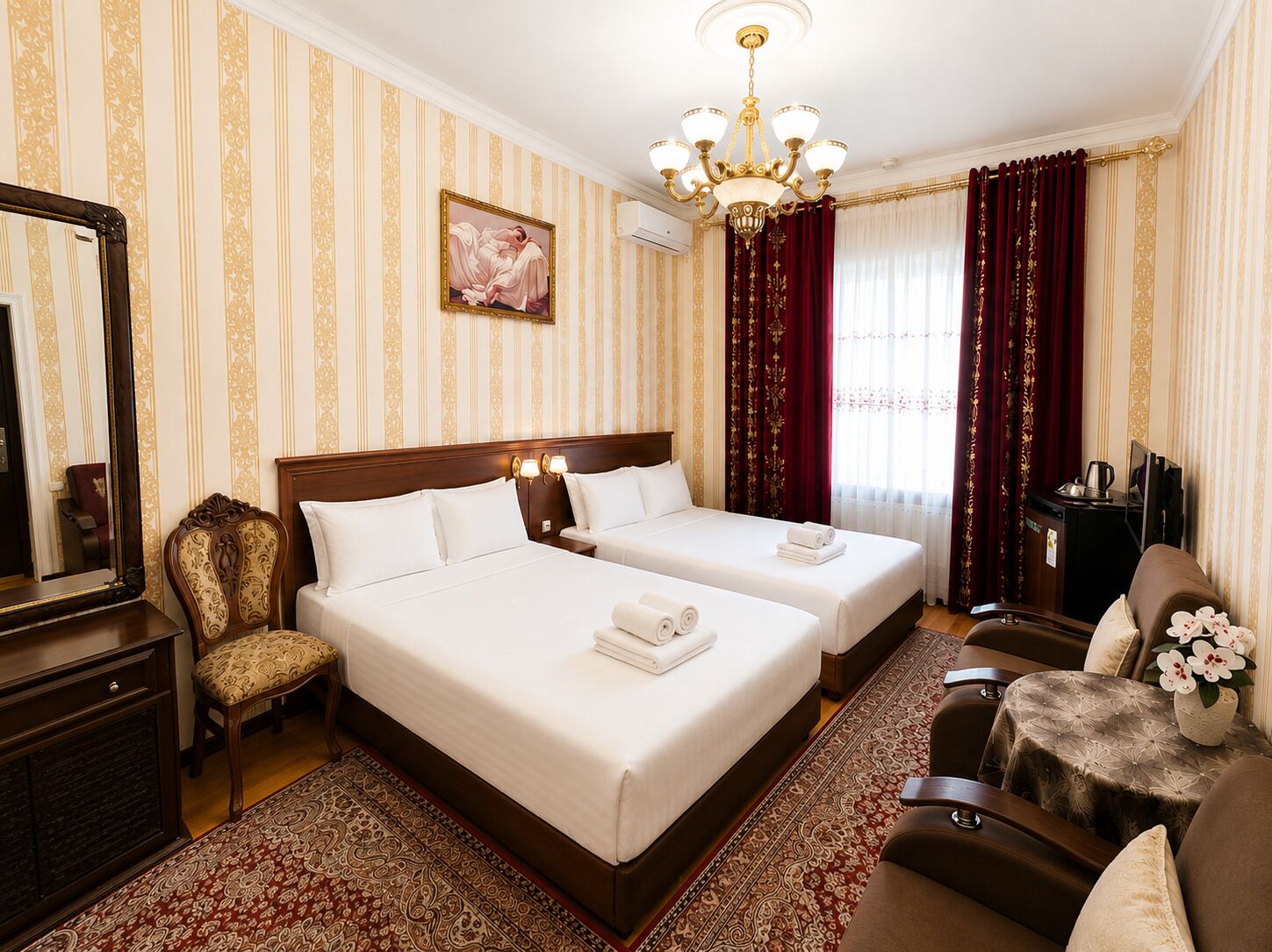 Foto - Sarbon Hotel