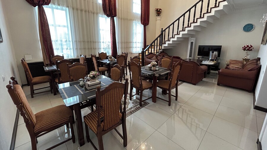 Sarbon Hotel