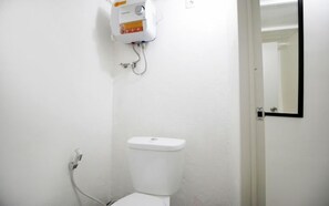 Double Room, Non Smoking | Bathroom
