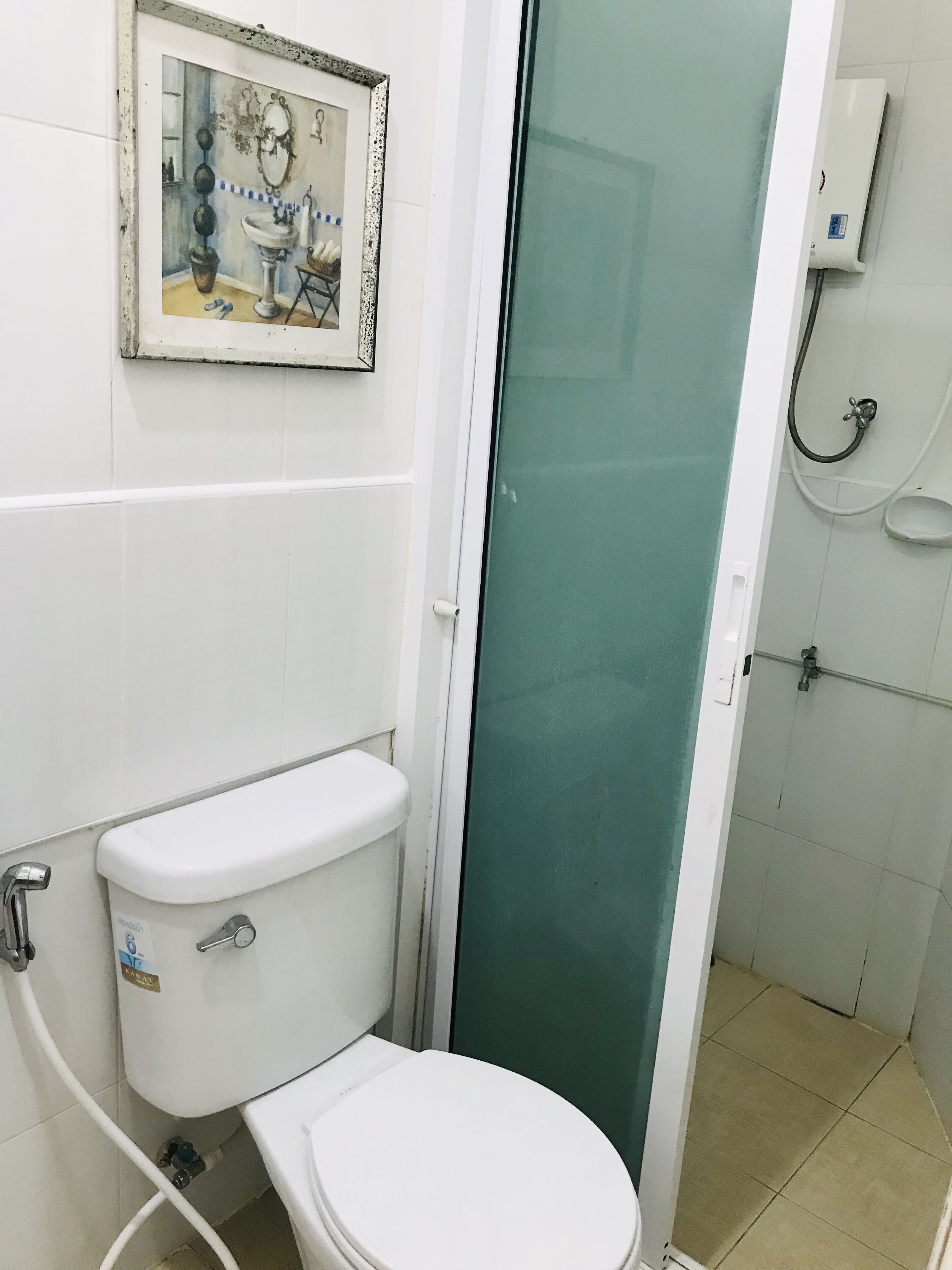 triple room  | bathroom | shower, free toiletries, towels