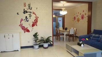 House, Non Smoking | Living area | TV