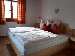 2 Schlafzimmer, Internetzugang, Bettwäsche