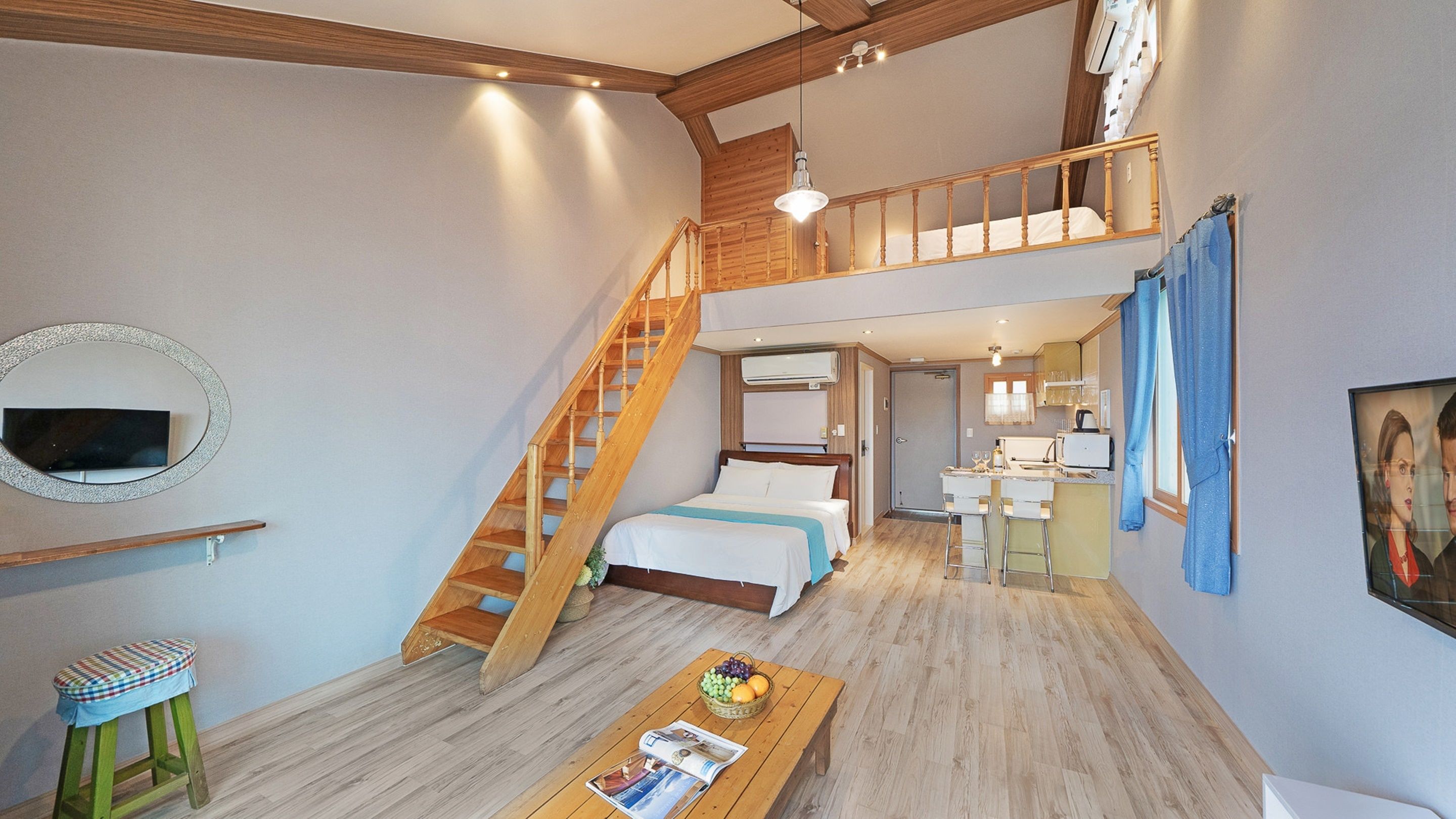 Duplex (B) | 1 quarto, roupas de cama premium, Wi-Fi de cortesia
