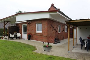 Unclassified image, 3 of 28, button