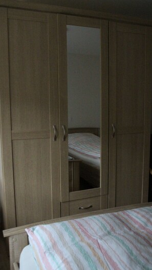 2 Schlafzimmer, Bügeleisen/Bügelbrett, Reisekinderbett, WLAN