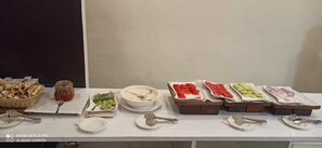 每日供应当地美食早餐(需付费)