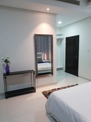 Departamento, 2 habitaciones | 2 habitaciones y caja de seguridad en la habitación 