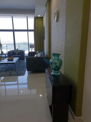Apartment, 2 Bedrooms | Living room