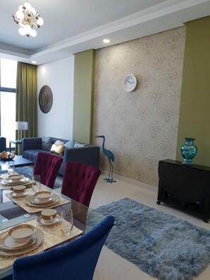 Apartment, 2 Bedrooms | In-room dining - Palmera604 (Jidhafs)