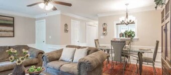 Couples or Work Stay - Cozy & Equipped - 20 mins to all of ATL including Airport