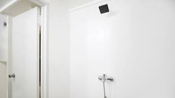 Standard Double Room, 1 Double Bed | Bathroom shower