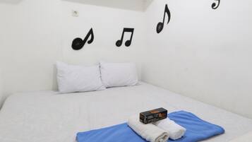 Kamar Double Standar, 1 Tempat Tidur Double | Meja kerja
