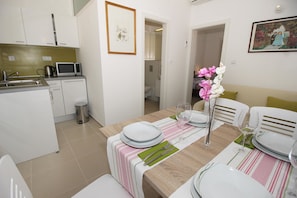 1 bedroom, desk, soundproofing, iron/ironing board - Apartments Aurelia (Baska Voda)