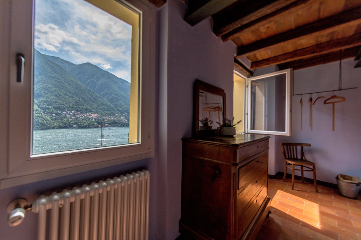 Comfort Double Room | Iron/ironing board, free WiFi, bed sheets
