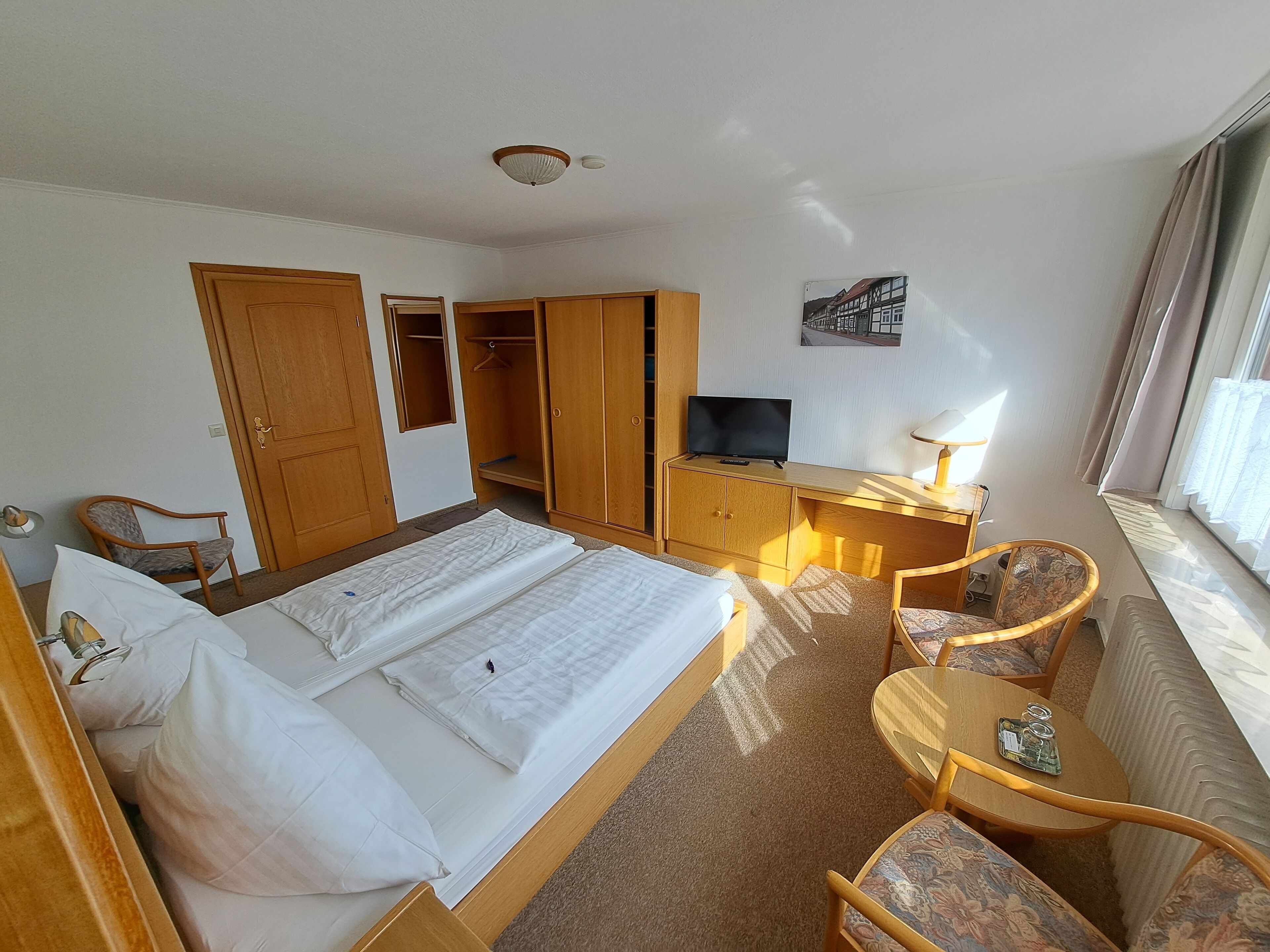 double room | cots/infant beds, free wifi, bed sheets