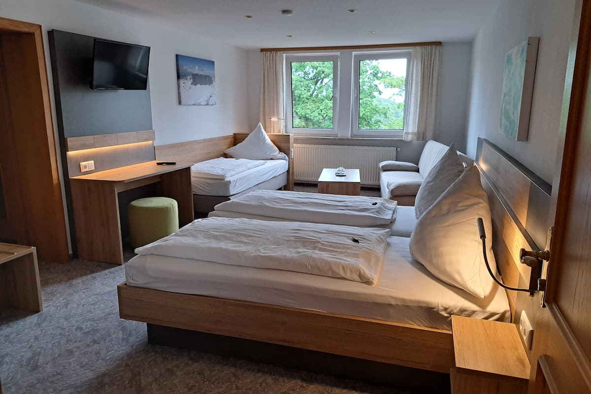 Cots/infant beds, free WiFi, bed sheets