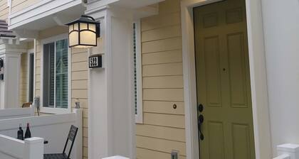 Price reduction!!! GATEWAY to CORONADO!
DOD, Military Welcome!