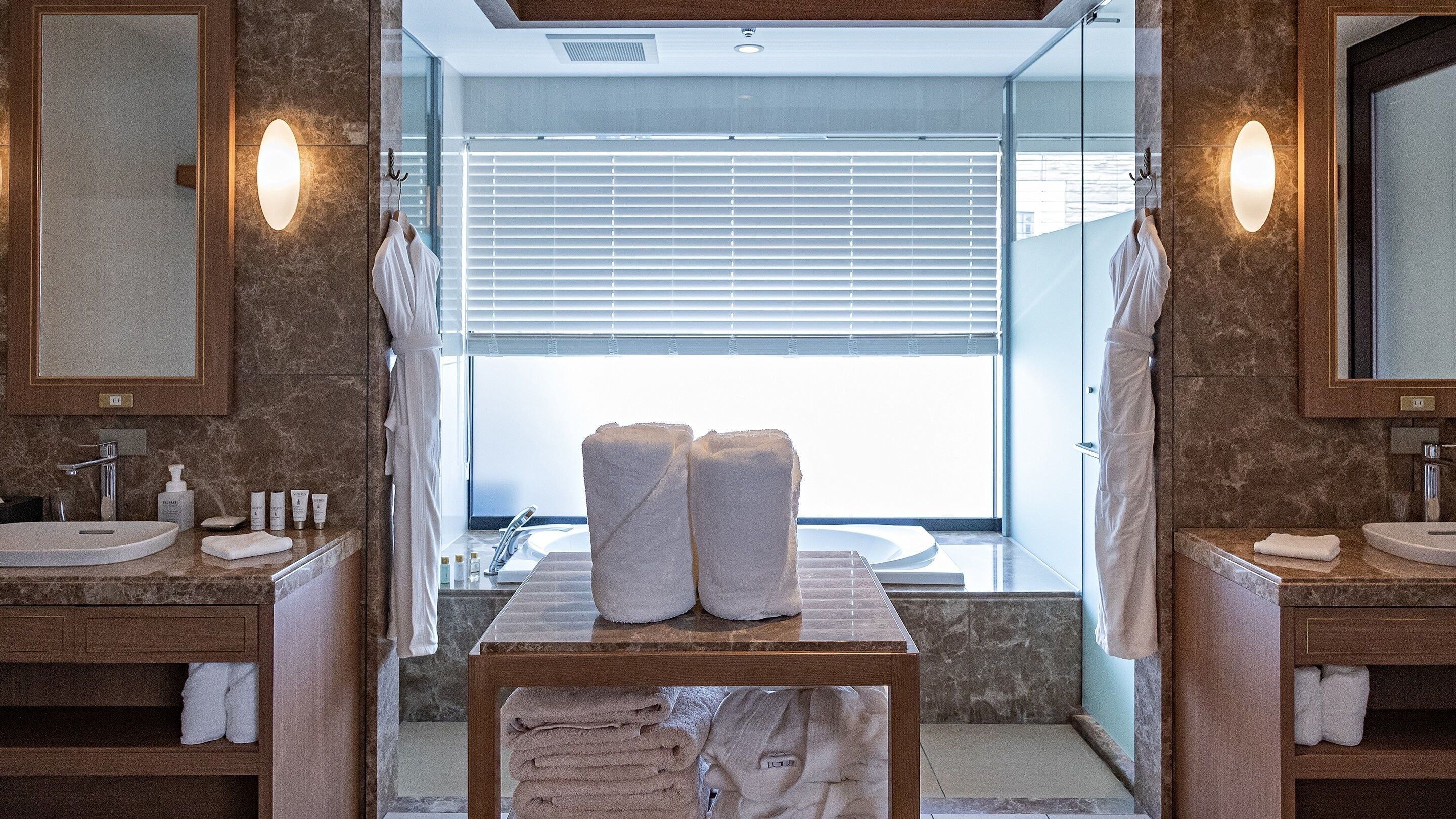 exes pool villa suite - shuri, non smoking / access to lounge | bathroom | separate bathtub and shower, deep-soaking bathtub, free toiletries