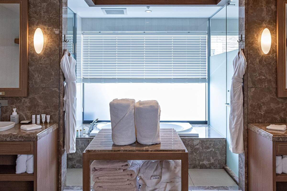 exes pool villa suite - shuri, non smoking / access to lounge | bathroom | separate bathtub and shower, deep-soaking bathtub, free toiletries