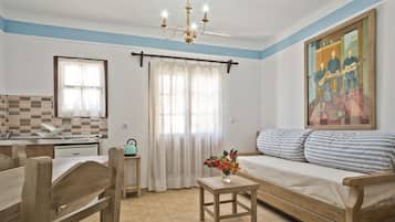 Family Apartment, 1 Bedroom | 1 bedroom, Egyptian cotton sheets, premium bedding, pillowtop beds