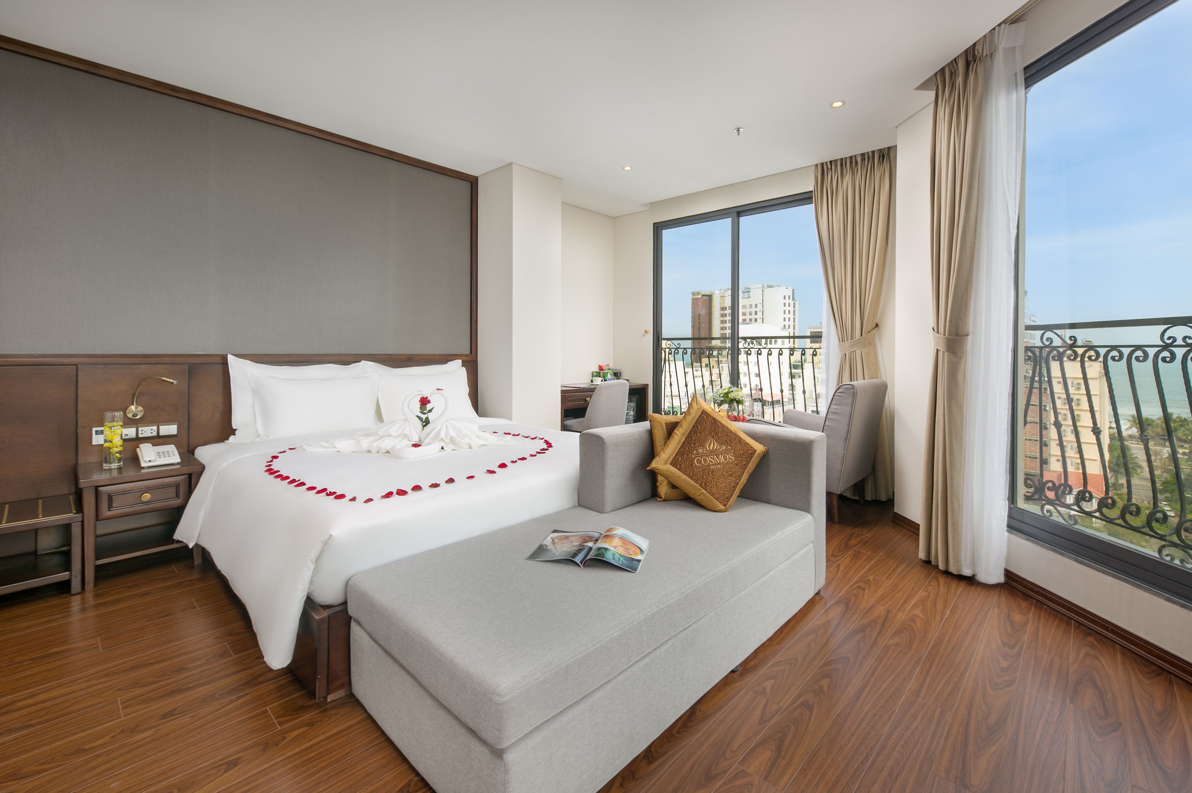 premium deluxe double room, ocean view | premium bedding, minibar, in-room safe, desk