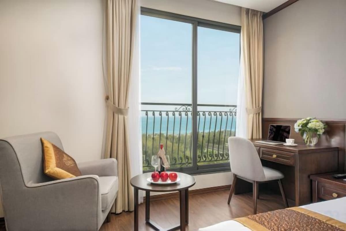 Ropa de cama de alta calidad y minibar 