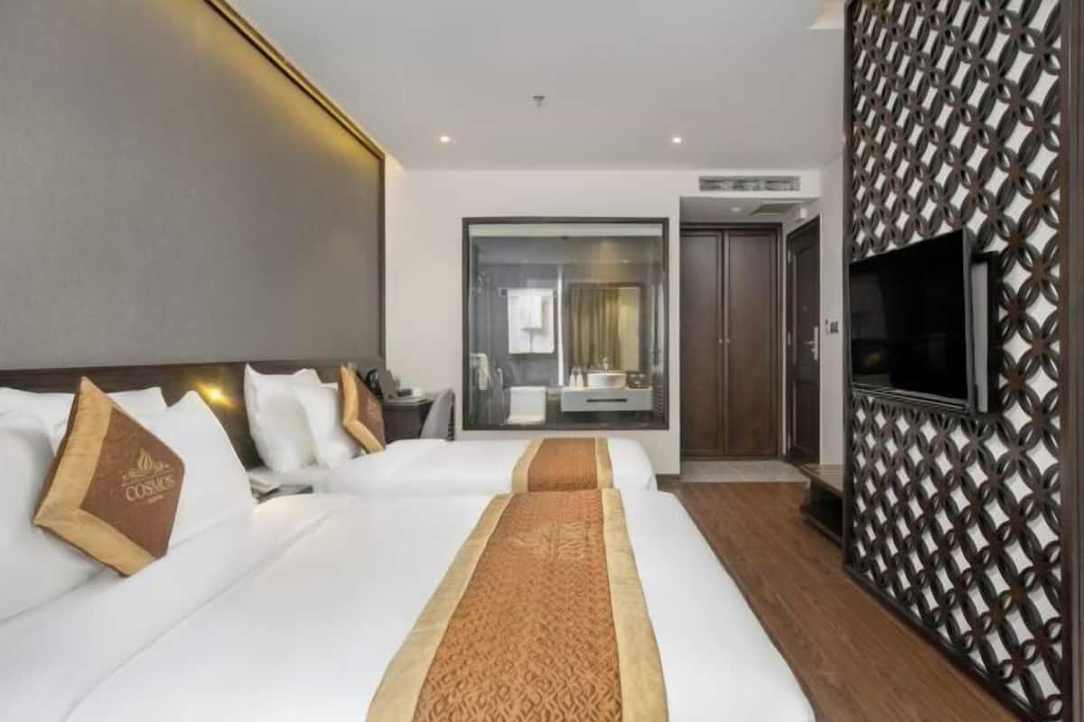 Hochwertige Bettwaren, Minibar, Zimmersafe, Schreibtisch