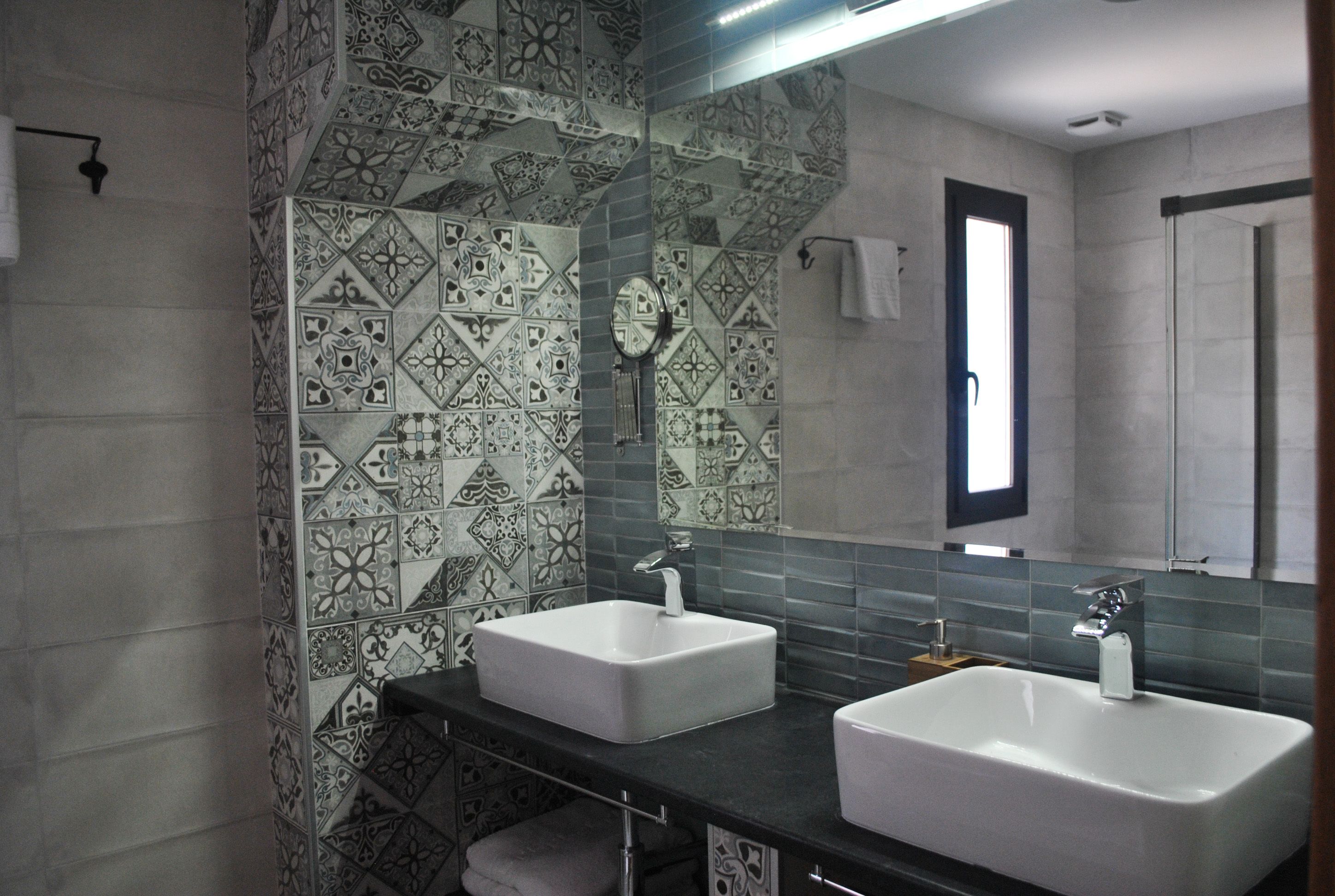 apartment, 1 bedroom, lake view | desk, blackout curtains, free cots/infant beds, free wifi