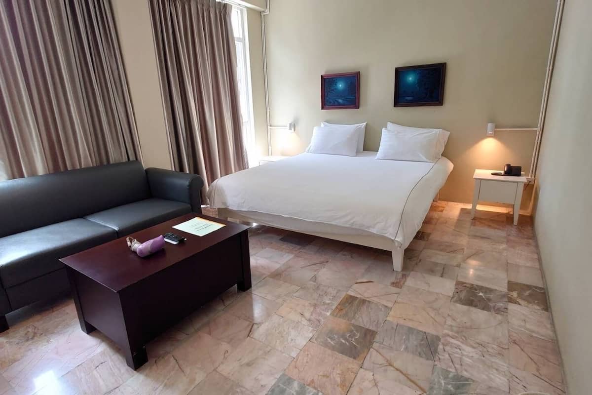 Warila Hotel - hotel rooms