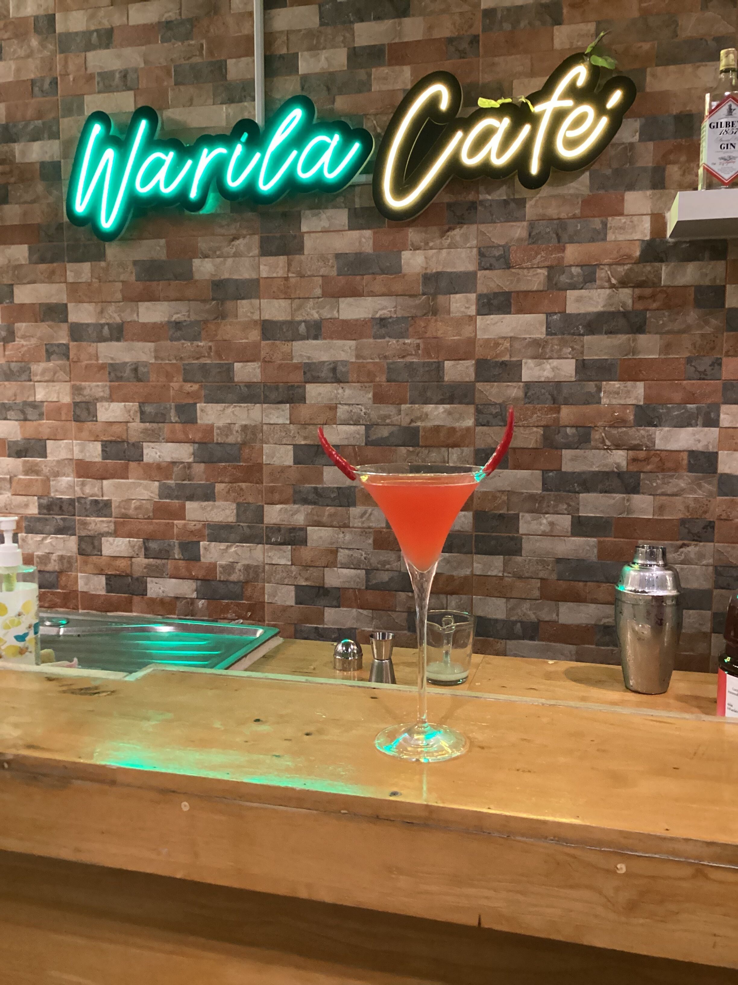Cocktail bar
