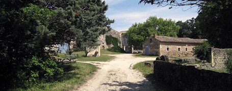 Entrada de la propiedad