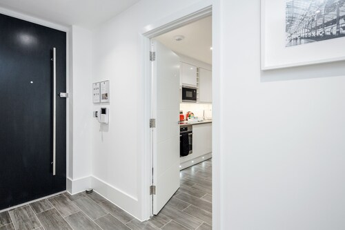 Roomspace Apartments -The Legacy