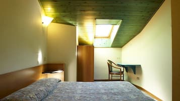 Duplex | Individually decorated, individually furnished, free WiFi, bed sheets