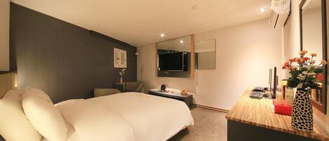 Standard Double Room | Desk, soundproofing, free WiFi