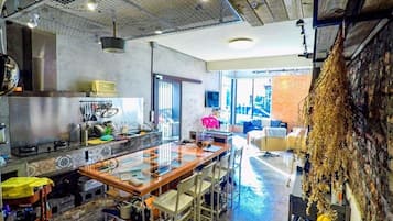 Family House, 3 Bedrooms, Non Smoking | Restaurant