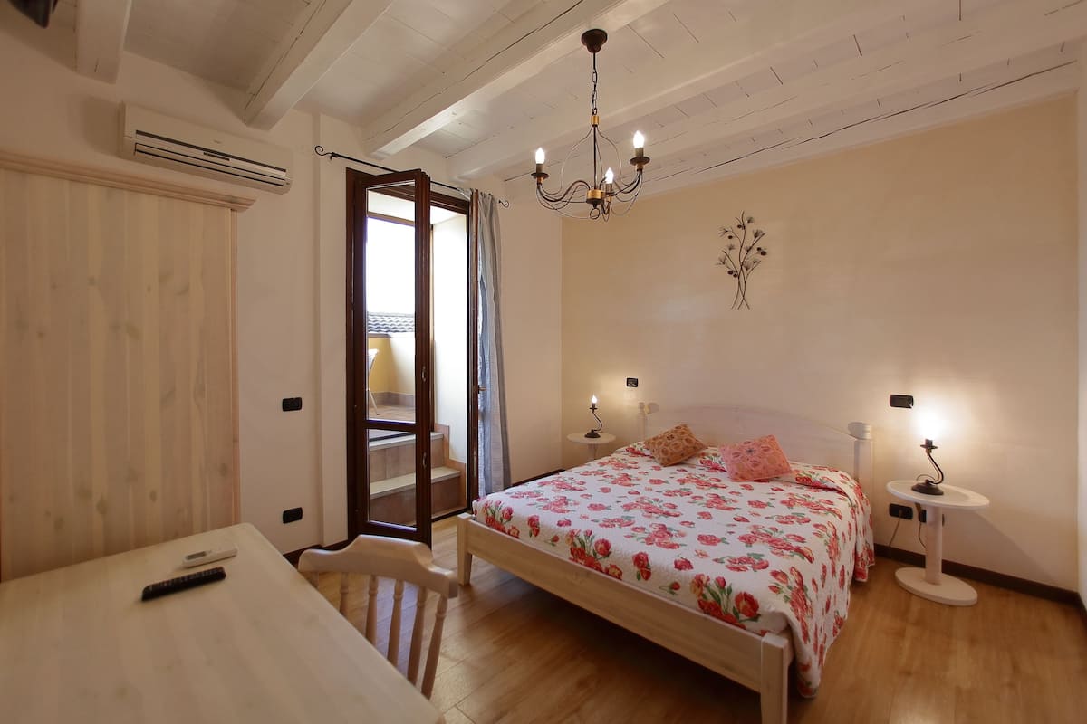 Appartement, plusieurs lits, balcon (1st floor)