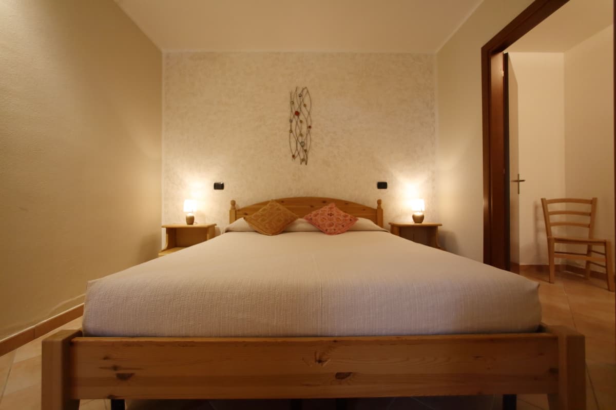 Appartement, 2 grands lits, 2 salles de bains, cÎté jardin