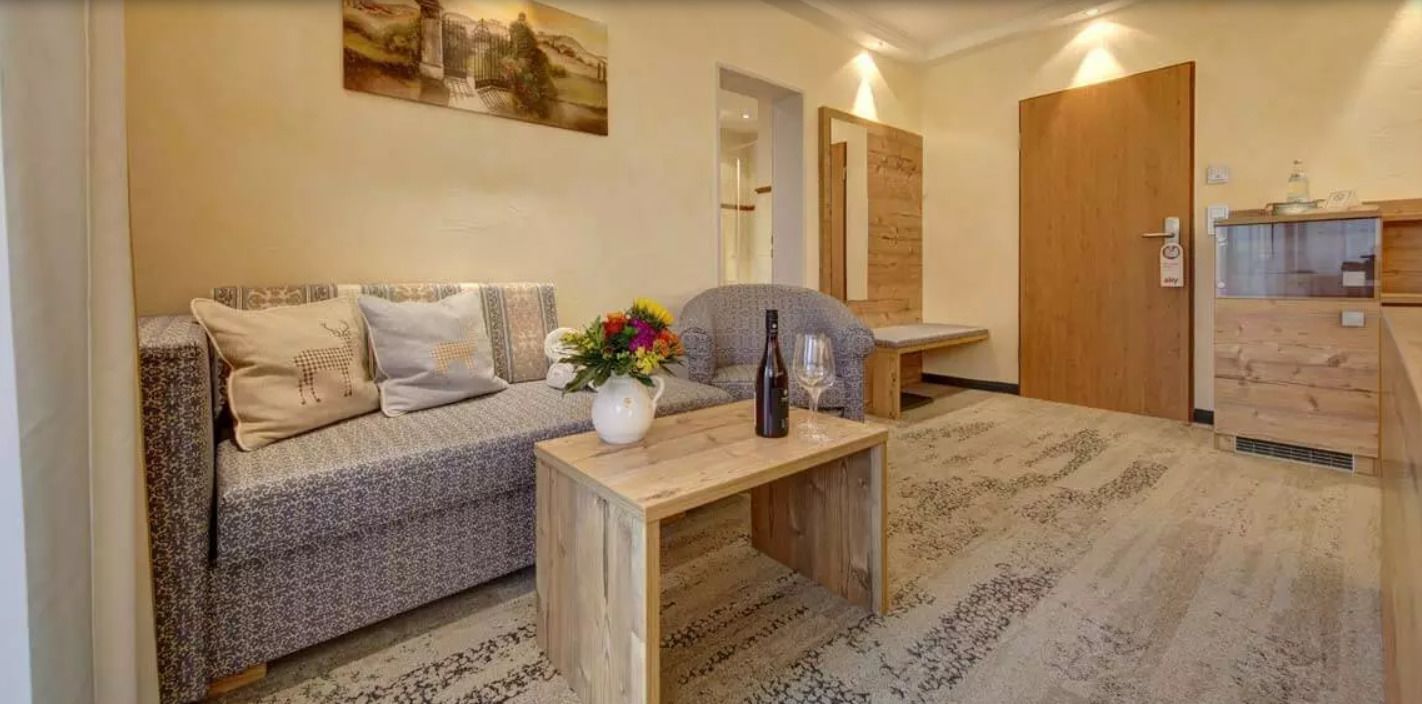 Een flatscreentelevisie en filmpremières